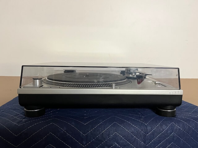 Technics SL1200 MK2 direct drive