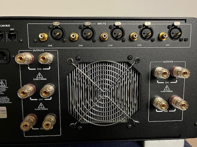 Classe CA-5300 amplifier